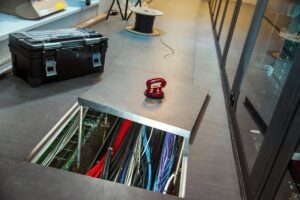 Read more about the article Instalacja światłowodów – klucz do nowoczesnych sieci komputerowych