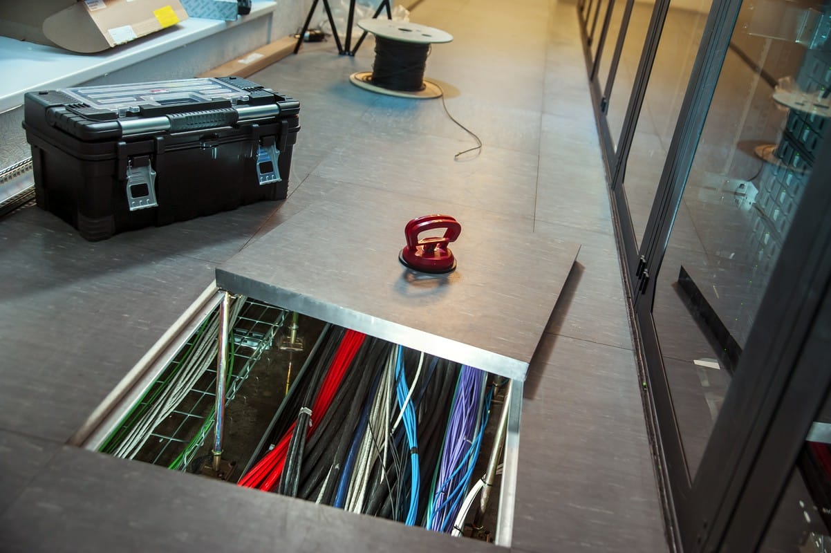 Read more about the article Instalacja światłowodów – klucz do nowoczesnych sieci komputerowych